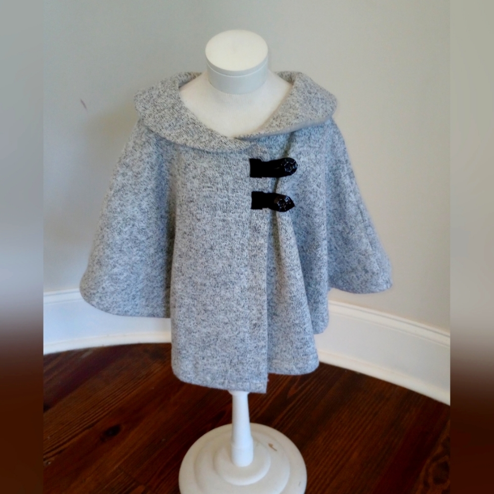 Max Studio 4T Gray winter soft wool winter cape